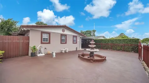 5720 SW 39th Street West Park FL 33023