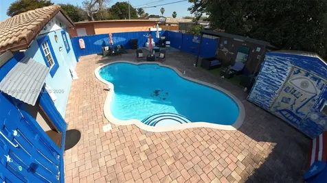 5720 SW 39th Street West Park FL 33023