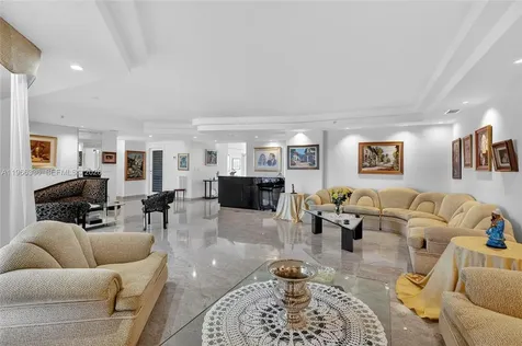 17555 Collins Avenue Sunny Isles Beach FL 33160