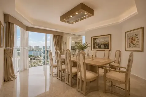17555 Collins Avenue Sunny Isles Beach FL 33160
