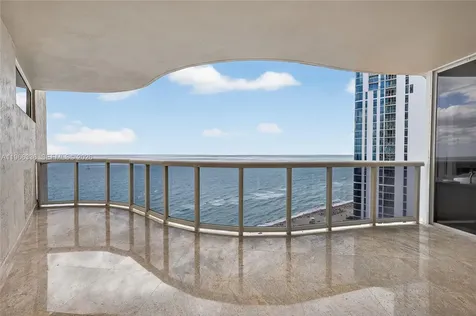 17555 Collins Avenue Sunny Isles Beach FL 33160