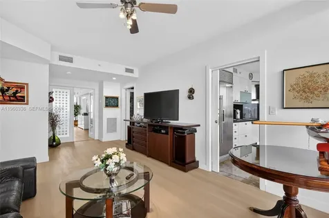 17555 Collins Avenue Sunny Isles Beach FL 33160
