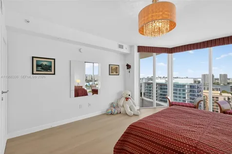 17555 Collins Avenue Sunny Isles Beach FL 33160