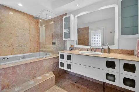 17555 Collins Avenue Sunny Isles Beach FL 33160