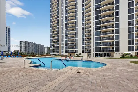17555 Collins Avenue Sunny Isles Beach FL 33160