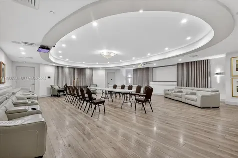 17555 Collins Avenue Sunny Isles Beach FL 33160