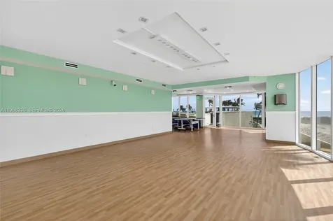 17555 Collins Avenue Sunny Isles Beach FL 33160