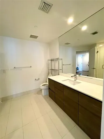 1100 S Miami Avenue Miami FL 33130