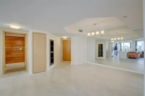 3600 Yacht Club Drive Aventura FL 33180