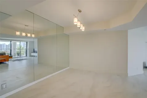 3600 Yacht Club Drive Aventura FL 33180