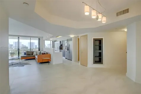 3600 Yacht Club Drive Aventura FL 33180