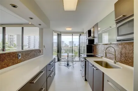 3600 Yacht Club Drive Aventura FL 33180