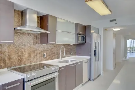 3600 Yacht Club Drive Aventura FL 33180