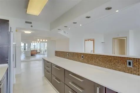 3600 Yacht Club Drive Aventura FL 33180