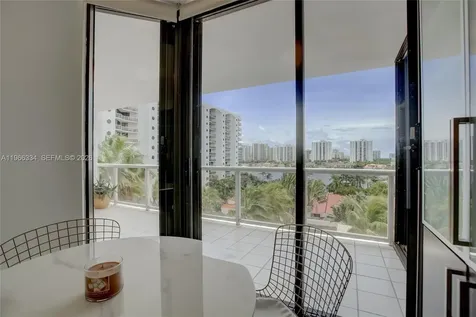 3600 Yacht Club Drive Aventura FL 33180
