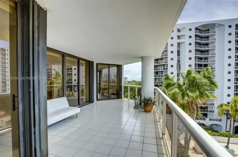3600 Yacht Club Drive Aventura FL 33180