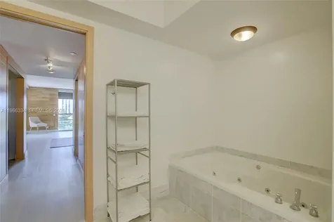 3600 Yacht Club Drive Aventura FL 33180