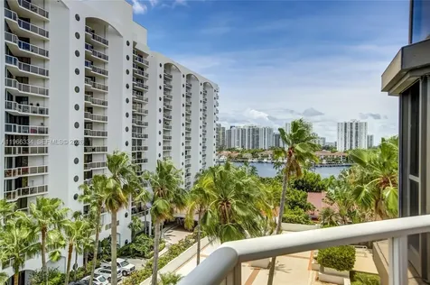 3600 Yacht Club Drive Aventura FL 33180