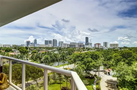 3600 Yacht Club Drive Aventura FL 33180