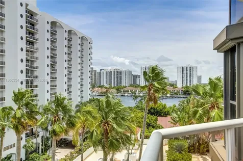 3600 Yacht Club Drive Aventura FL 33180