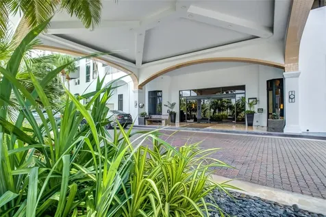 3600 Yacht Club Drive Aventura FL 33180