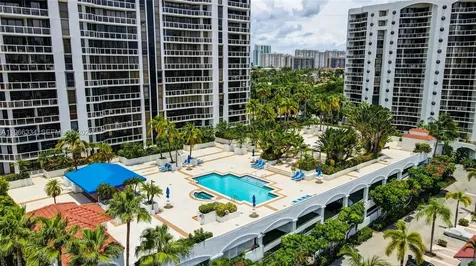 3600 Yacht Club Drive Aventura FL 33180