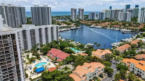3600 Yacht Club Drive Aventura FL 33180