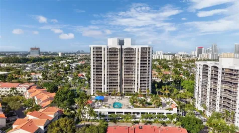 3600 Yacht Club Drive Aventura FL 33180