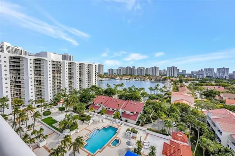3600 Yacht Club Drive Aventura FL 33180