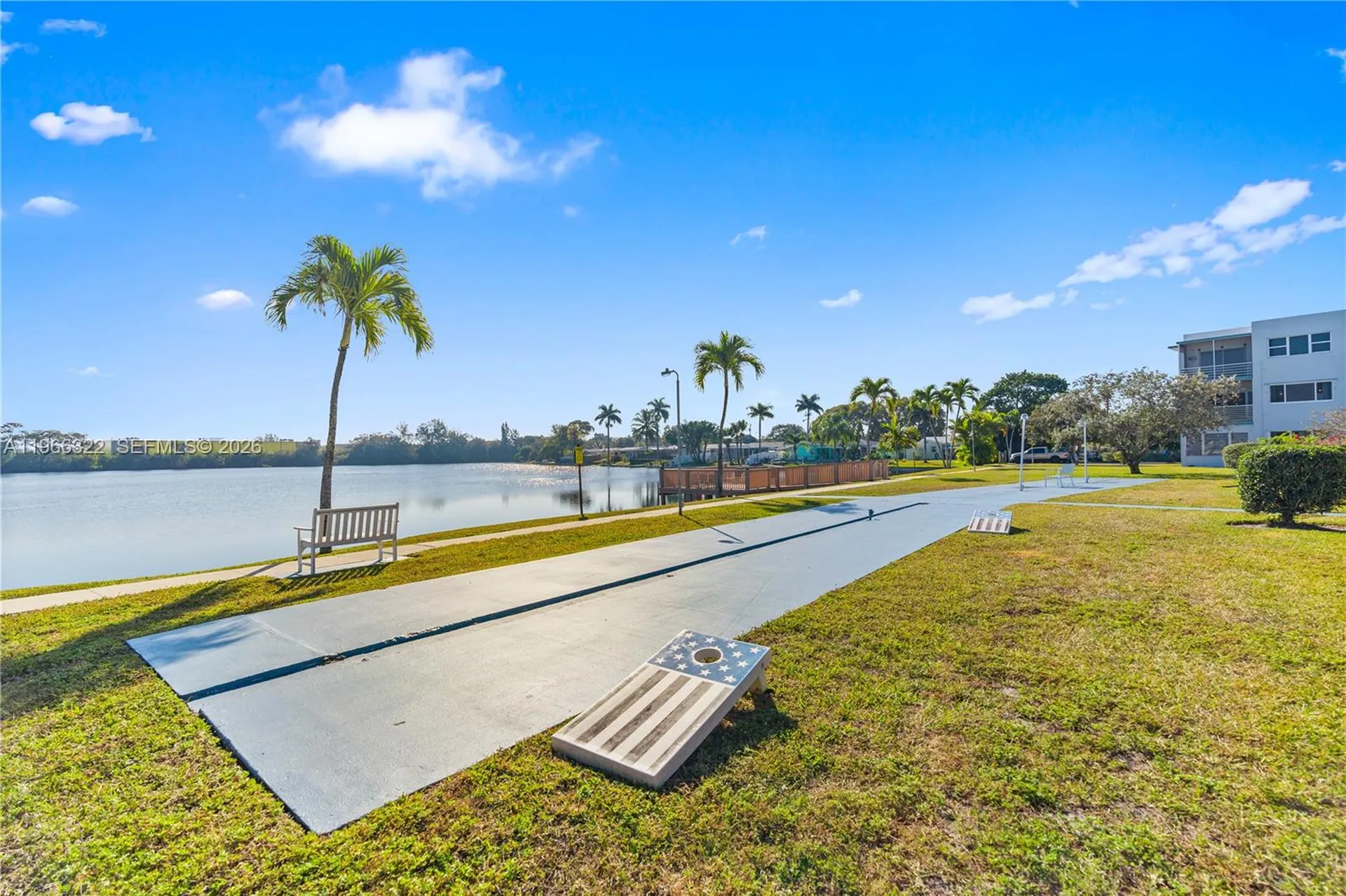 2223 Park Lane Hollywood FL 33021