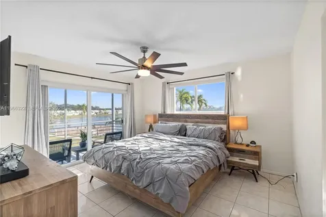 2223 Park Lane Hollywood FL 33021
