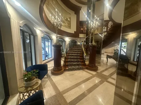 6039 Collins Avenue Miami Beach FL 33140