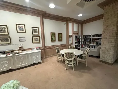 6039 Collins Avenue Miami Beach FL 33140