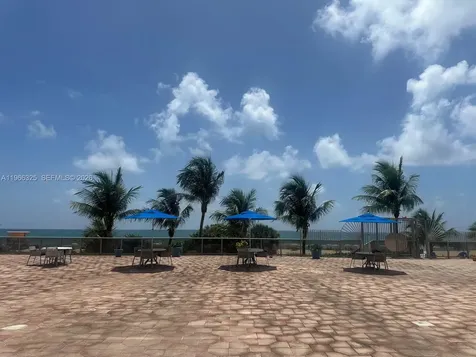 6039 Collins Avenue Miami Beach FL 33140
