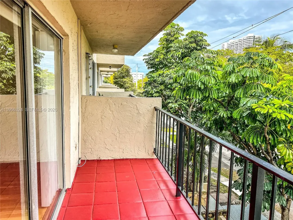 3860 NE 170th Street North Miami Beach FL 33160