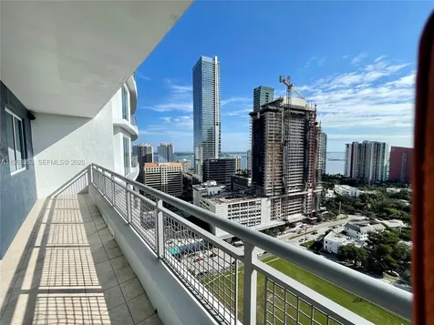 60 SW 13th Street Miami FL 33130