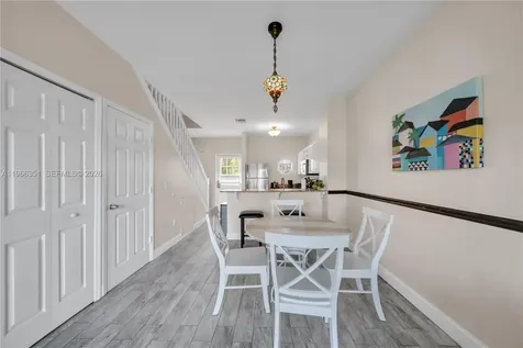 5101 Sunset Village Drive Duck FL 33050