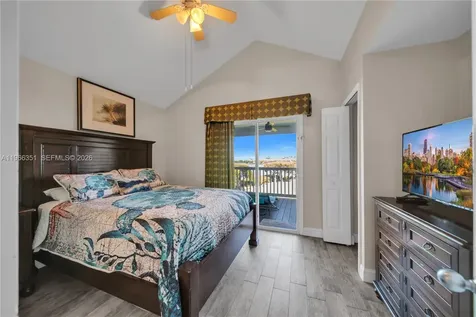 5101 Sunset Village Drive Duck FL 33050
