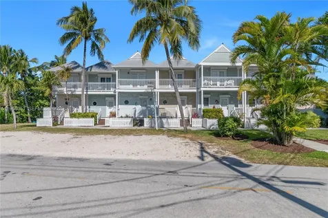 5101 Sunset Village Drive Duck FL 33050
