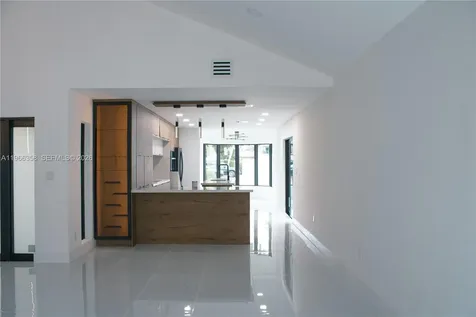 10433 SW 118th Court Miami FL 33186