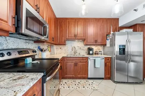 3850 Washington Street Hollywood FL 33021
