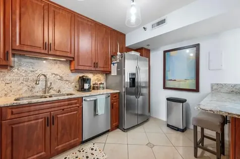 3850 Washington Street Hollywood FL 33021