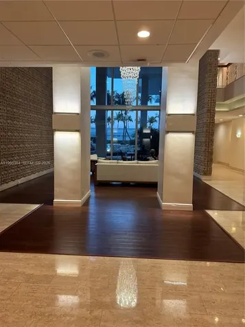 2899 Collins Avenue Miami Beach FL 33140