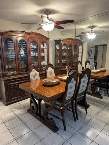 2899 Collins Avenue Miami Beach FL 33140