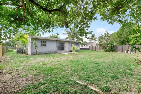3471 NW 1st Court Lauderhill FL 33311