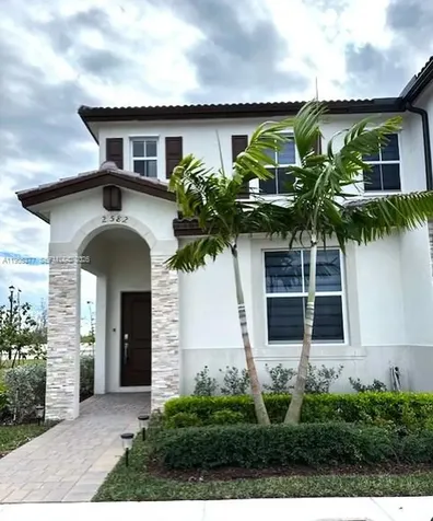 2582 SE 29th Street Homestead FL 33035