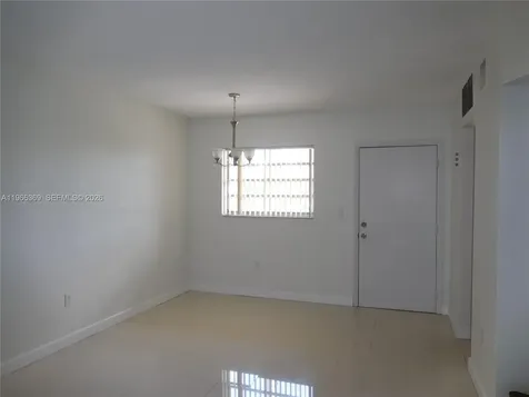 2810 NE 201st Terrace Aventura FL 33180
