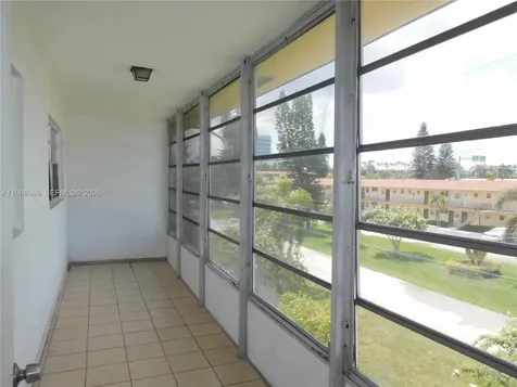2810 NE 201st Terrace Aventura FL 33180