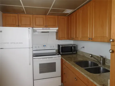 2810 NE 201st Terrace Aventura FL 33180