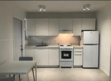 5963 SW 66th Terrace South Miami FL 33143